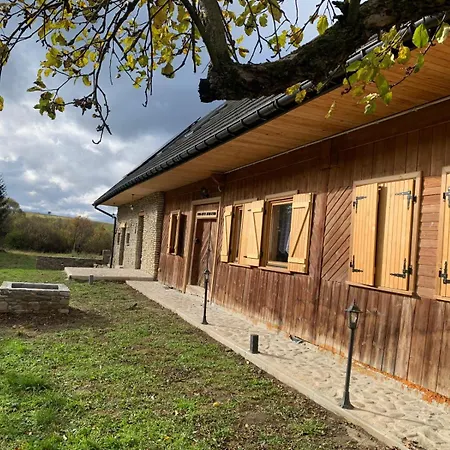 Apartamento Ad Matrem